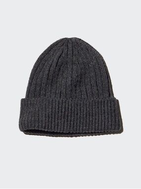 Uniqlo Heat Tech Ribbed Knit Beanie Towie Hat in Dark Charcoal Grey